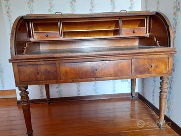 Scrivania antica dell' 800