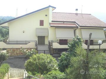 Villa singola con terreno