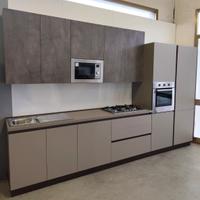CUCINA NUOVA COMPLETA DI ELETTRODOMESTICI - MOSTRA