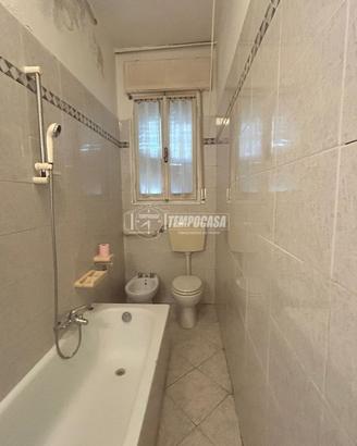 Ampio appartamento con ingresso indipendente a due