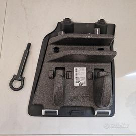 Poggiapiedi e gancio traino Smart 453