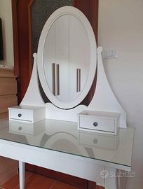 Toeletta Ikea Hemnes