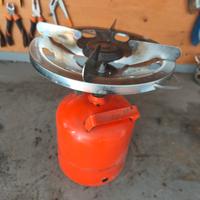 Bombola con fornello da campeggio