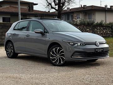 Volkswagen Golf 1.5 eTSI EVO 1st Edition DSG | PRE