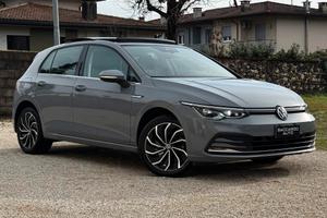 Volkswagen Golf 1.5 eTSI EVO 1st Edition DSG | PRE