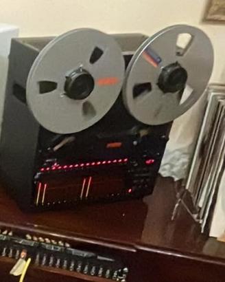 Registratore a nastro Fostex E16