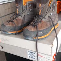 scarponi trekking alpinismo North face