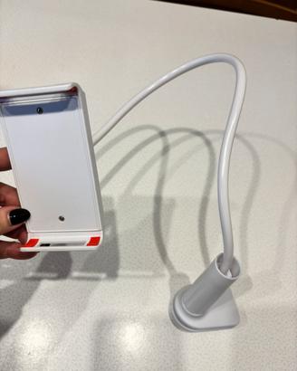 Supporto cellulare/tablet per scrivania