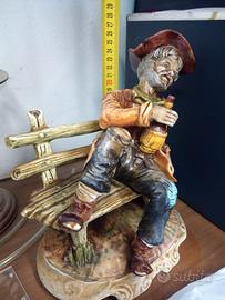 STATUETTA DEL NONNO CON BOTTIGLIA PER ARREDAMENTO