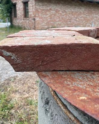 Mattoni vecchi pezzi speciali