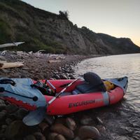Kayak Gonfiabile +  attrezzature 