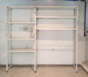 Scaffale in metallo