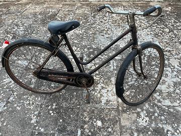 Bici d'epoca con freni a bacchetta, Forcignano