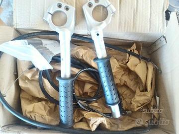 Semimanubri originali Triumph Sprint 1050 ST