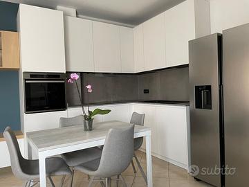Cucina angolare 4,5m