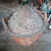 damigiana molto vecchia 