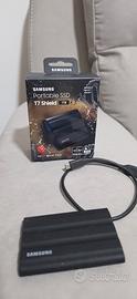 Samsung T7 Shield 1TB SSD Portatile  Pari al nuovo
