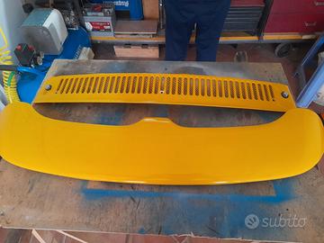 Alettone e griglia  posteriore fiat 500 L del 1970