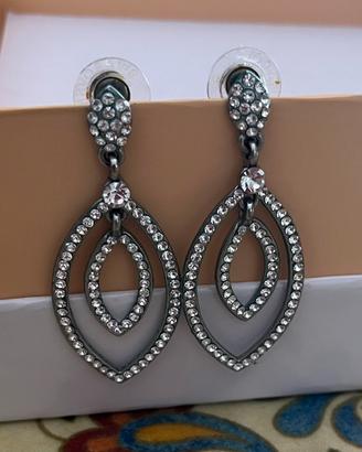 Orecchini pendenti con strass
