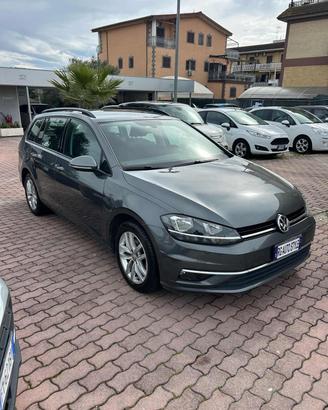 VOLKSWAGEN Golf Variant 1.6 TDI 115 CV DSG