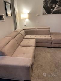 DIVANO ANGOLARE/LETTO + POUF