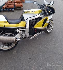 Suzuki gsxr del 1992