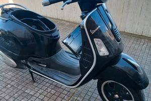 Vespa gts 300