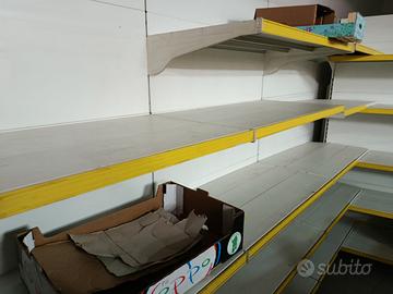 Scaffali per alimentari, Banco frigo