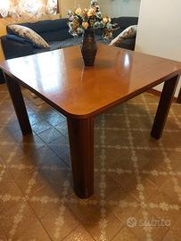 Tavolo quadrato allungabile