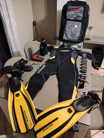 Borsa Cressi Sub Moby 5 e attrezzatura