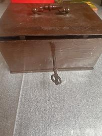 Antica Cassaforte da viaggio