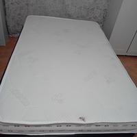 Materasso memory + struttura letto in ferro