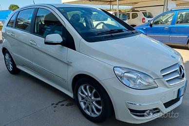 Mercedes B200 CDI Sport