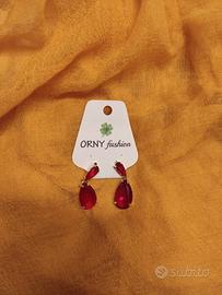 orecchini rossi