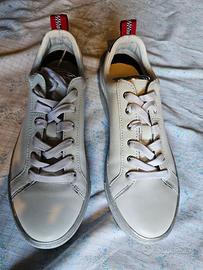 Scarpe uomo Guess taglia 40