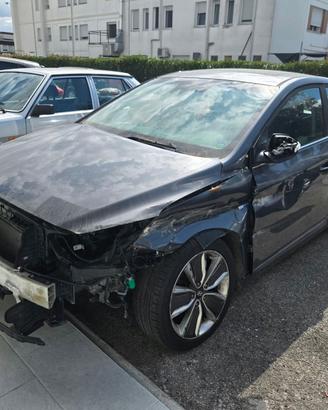 Hyundai Ioniq 1.6 Plug-in Hybrid DCT Style