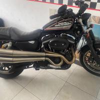 Harley Davidson 883 R