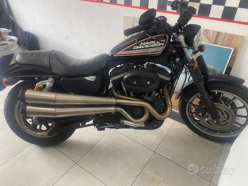 Harley Davidson 883 R