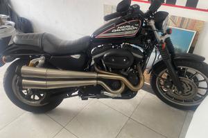 Harley Davidson 883 R