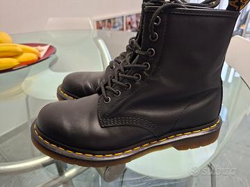 dr martens airwair nere originali 