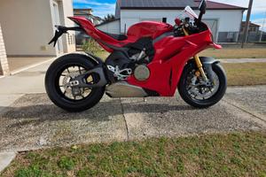 DUCATI PANIGALE V4 S 2025