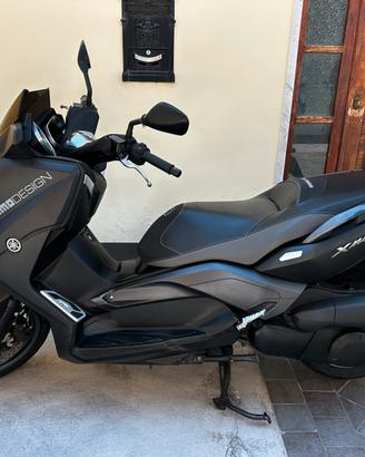 Yamaha XMAX 250 MOMODESIGN – Limited Edition
