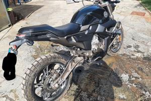 Moto Zontes 125 cc.
