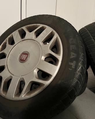 Gomme invernali per Fiat Multipla + 3 copricerchi