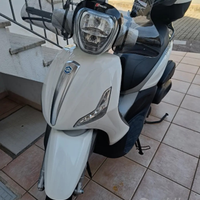 Piaggio Beverly 350 sport touring ABS