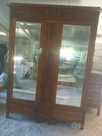 armadio antica con specchio 