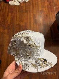 cappellino bianco con fiori new era