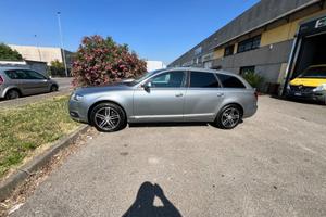 Audi a6 avant 2700 6 cilindri