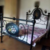 Letto matrimoniale antico in ferro battuto