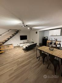 Bilocale zona Chiaia per fuorisede